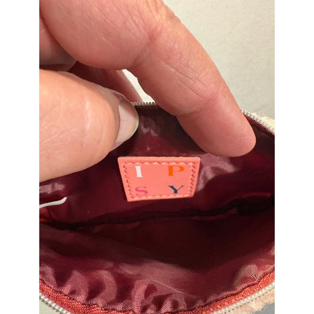 ipsy makeup bag